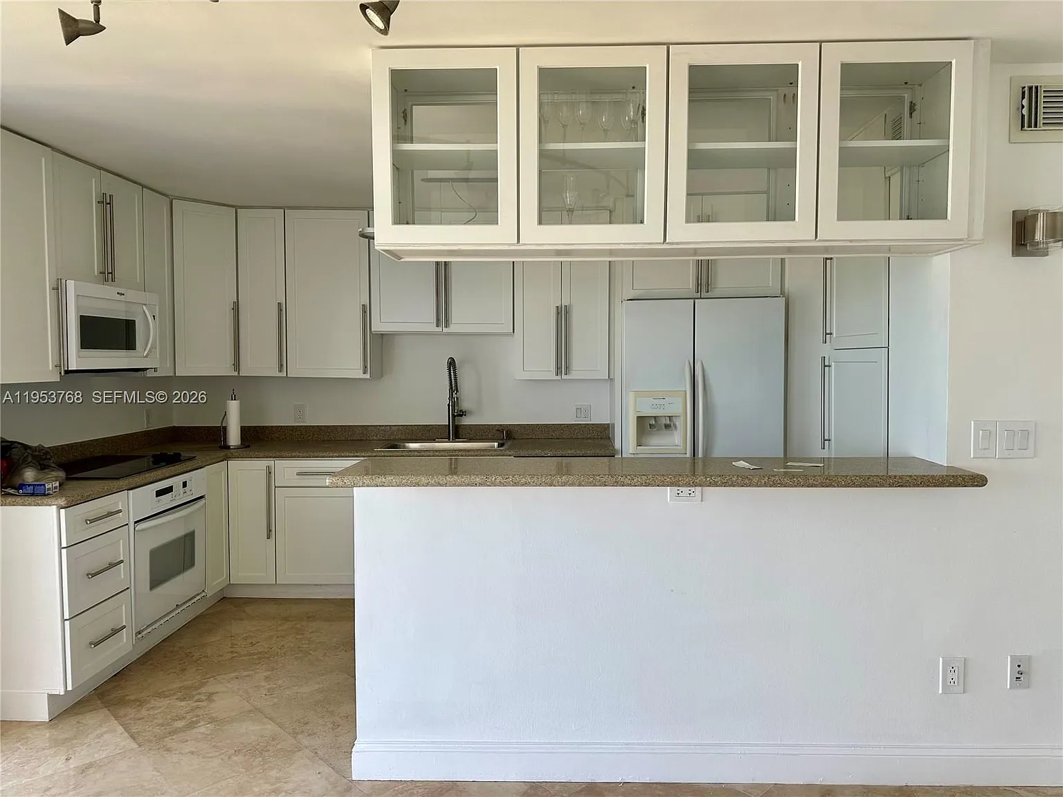 Casa Del Mar Condo — Photo 3
