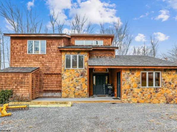 34 Cold Venture Pl, Davis, WV 26260