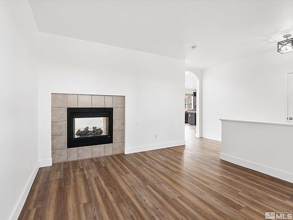 5th image of 2475 Sorrento Ct