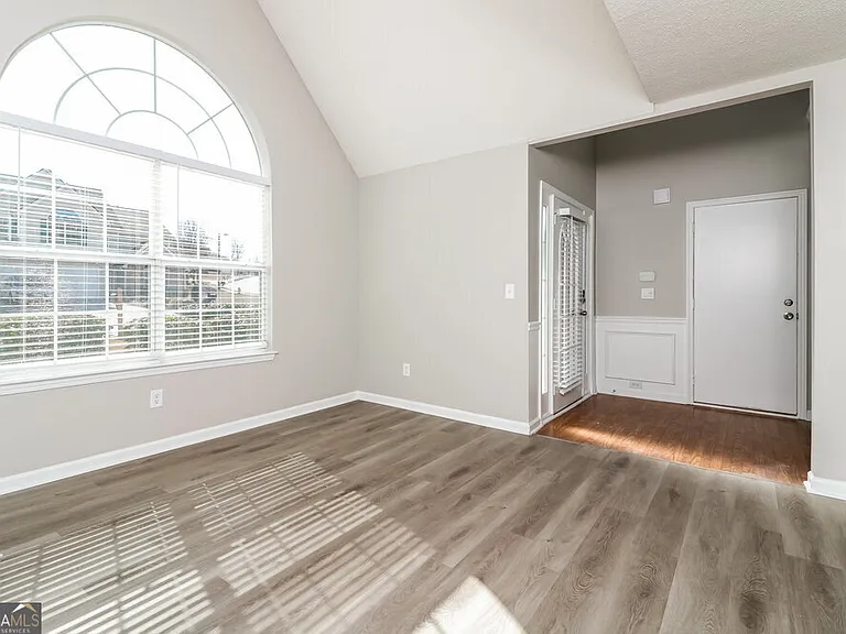 318 Baywood Way — Photo 10