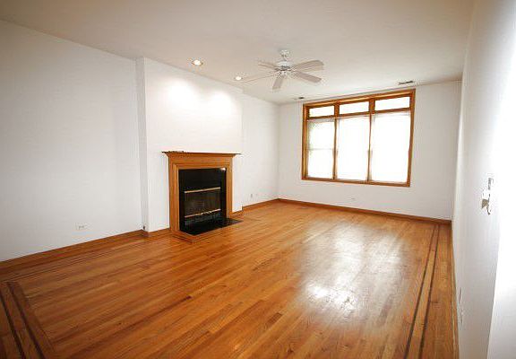 5th image of 4235 N Kenmore Ave APT 2S