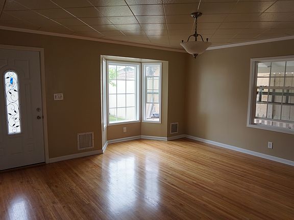 4th image of 2803 1/2 W Avenue 33
