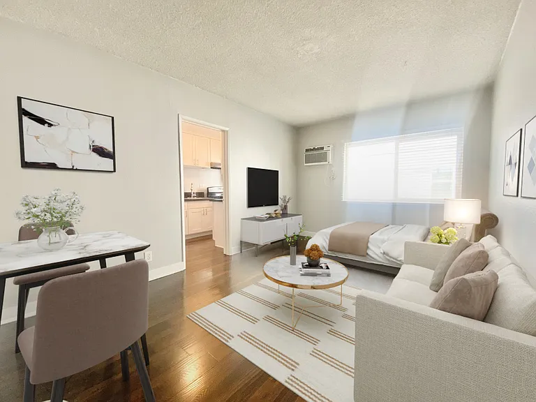 5555 Carlton Way Property — Photo 10