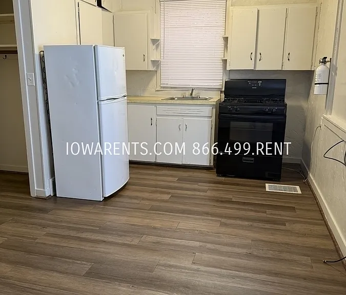 502 E Coolbaugh St #3 — Photo 3