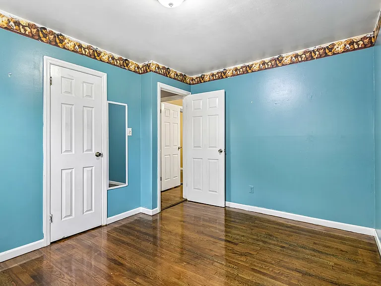183 Litchfield Ave — Photo 16