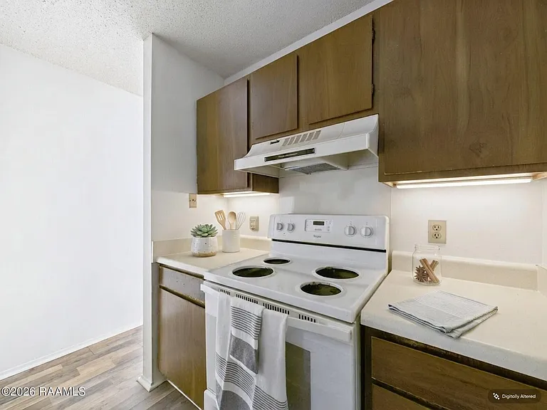 200 High Meadows Blvd — Photo 8