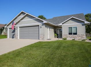 3728 E Steeple St, Sioux Falls, SD 57103