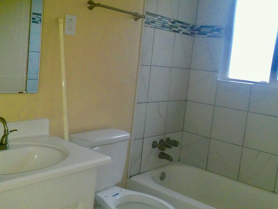 1st image of 5124 Seattle Ave SW #13-6-3