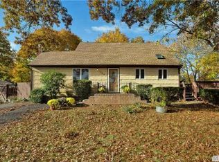 156 Grand Blvd, Brentwood, NY 11717
