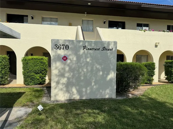 3670 Pinecrest St Unit 111, Sarasota, FL 34232
