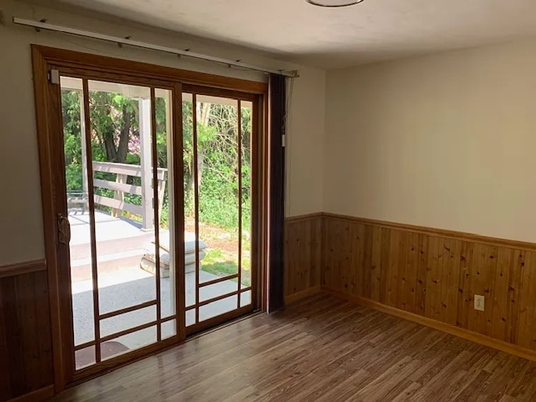 108 Dell St — Photo 4