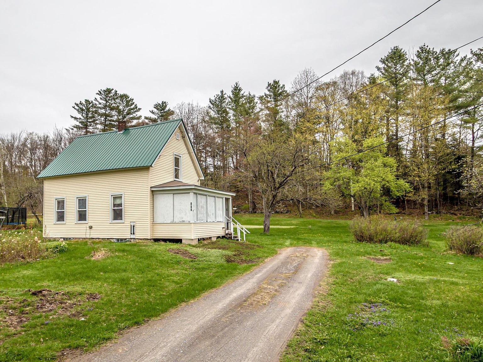 102 Hillside Avenue, Northumberland, NH 03582 | Zillow