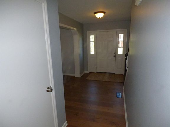 3rd image of 4389 Stone Trace Ln