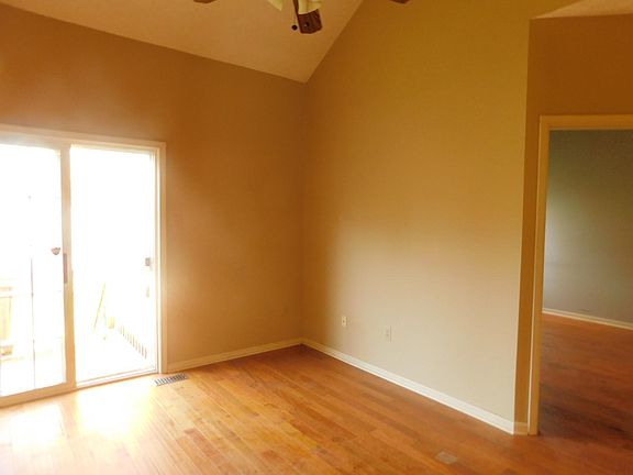 5th image of 5 Keppels Mill Ct