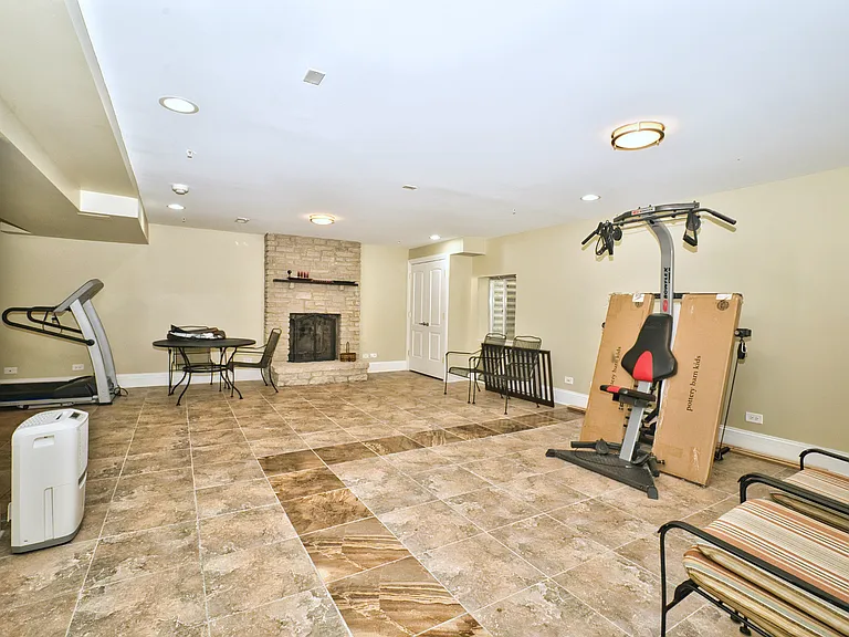 5044 Coyle Ave — Photo 47