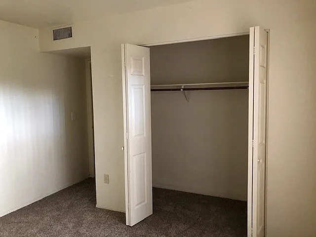 1800 Clubhouse Dr — Photo 2