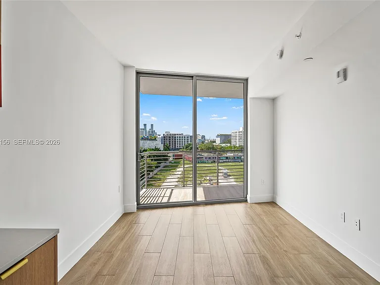 90 NE 32nd St #627 — Photo 7