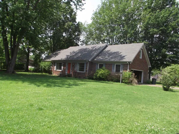 2103 Wedgewood Dr, Union City, TN 38261