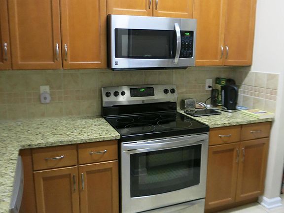 3rd image of 10435 MIDTOWN Parkway #263