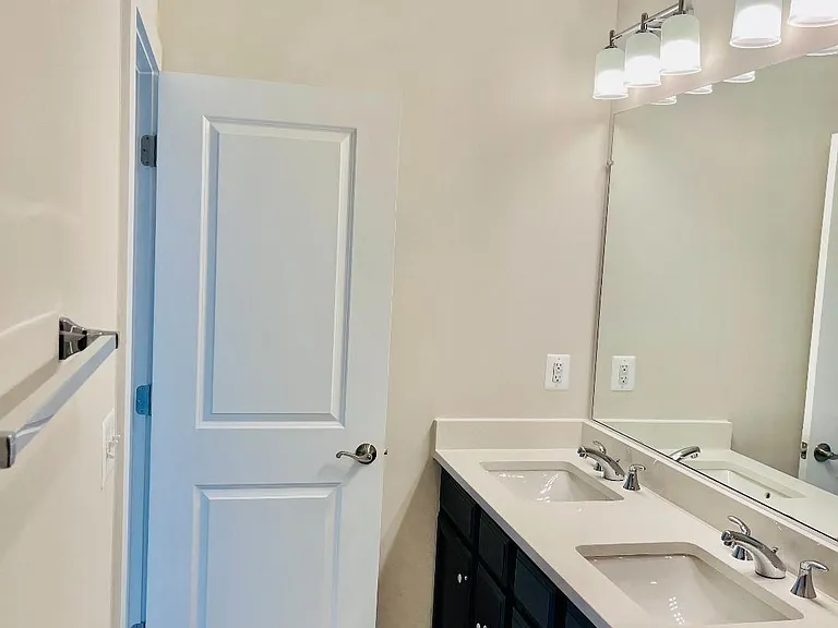 17912 Woods Overlook Dr — Photo 18