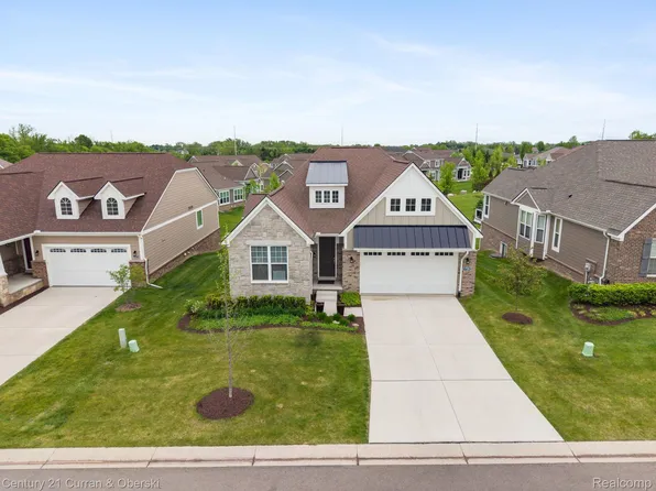 17291 Garden Ridge Ln, Northville, MI 48168