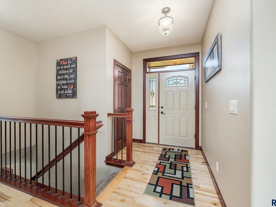 3705 E Steeple St, Sioux Falls, SD 57103 MLS 22307521 Zillow