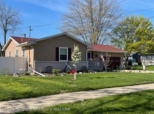 213 W Sturgis St, Saint Johns, MI