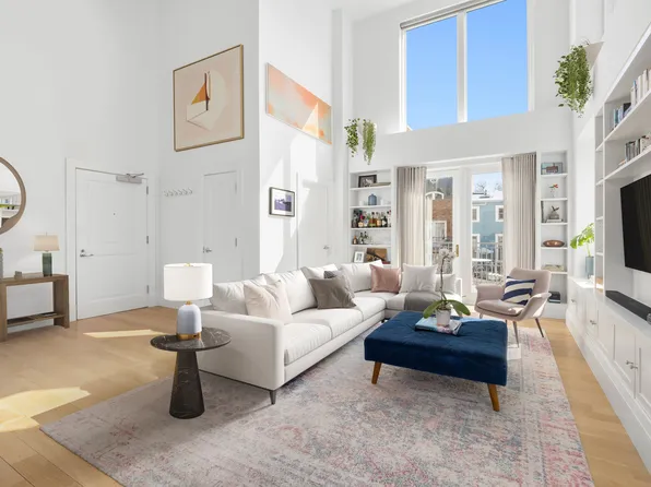 171 South Portland Avenue image 1 of 13