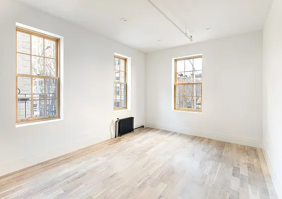 Rented by Compass | media 14