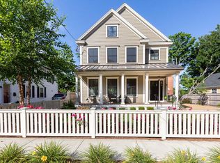 8 Eagle St, Newburyport, MA 01950