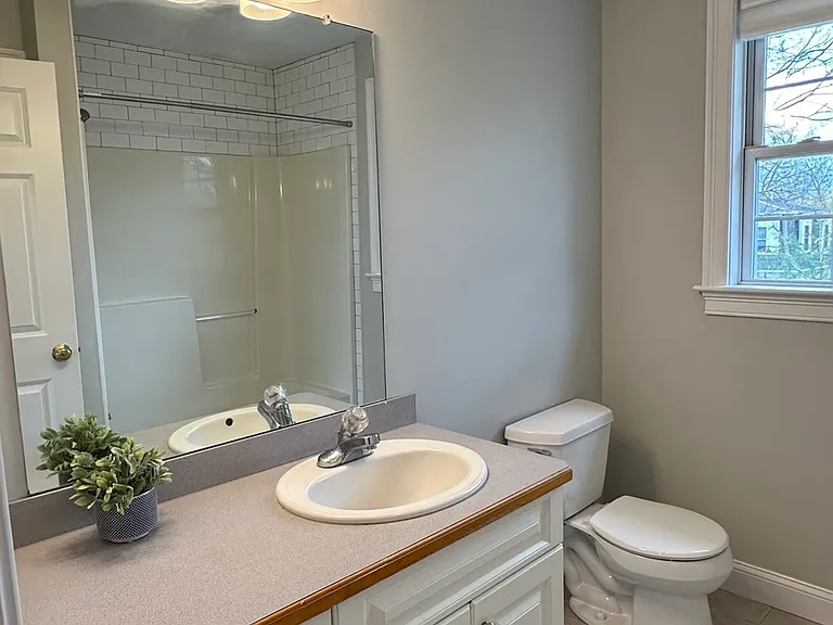 13A Railroad St #A — Photo 7