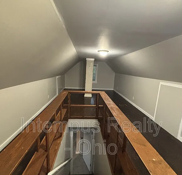 692 S Wheatland Ave — Photo 30