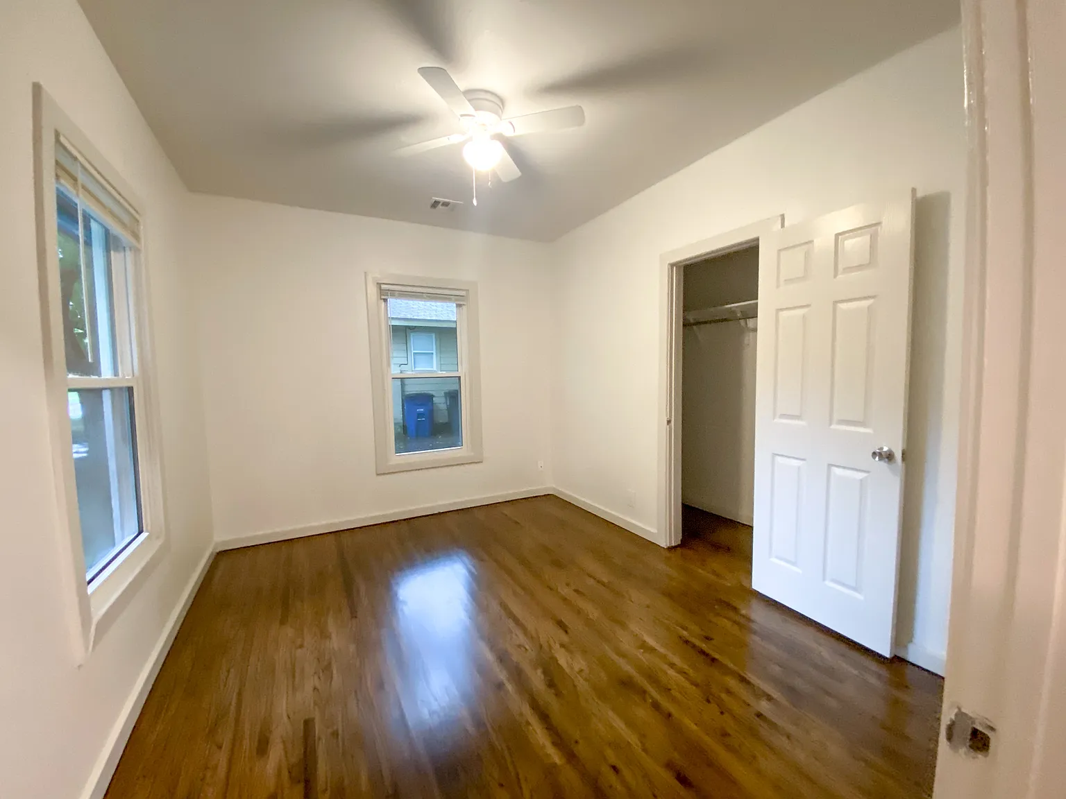 2 bed, 1080 sqft, $1,295 — Photo 4