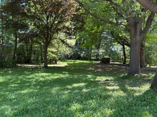 2655 Kimberley Rd, Ann Arbor, MI 48104