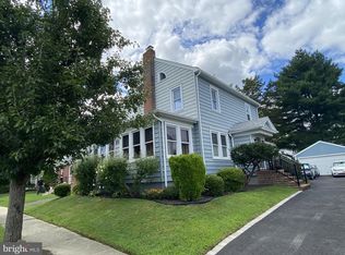 435 Greenway Ave, Ewing, NJ 08618