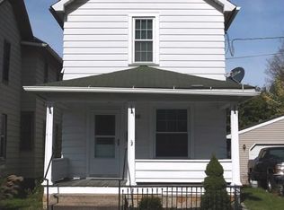 395 Columbia St, Leetonia, OH 44431