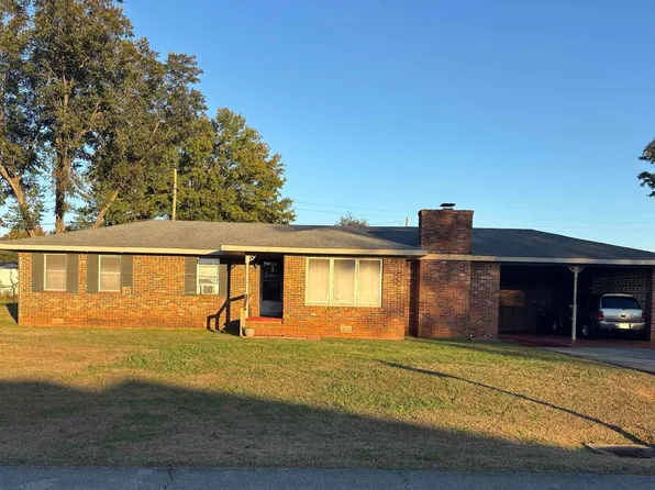 119 Williams St, Muscle Shoals, AL 35661