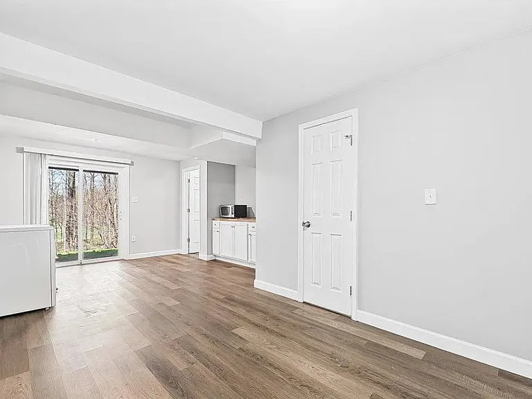 17641 Longview Ln — Photo 16