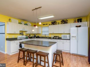 7 Goeller Ave, Essex, MD 21221