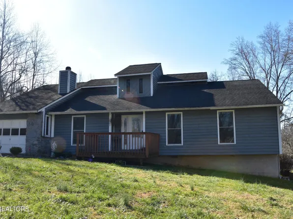 459 Dogwood Ln, Jacksboro, TN 37757