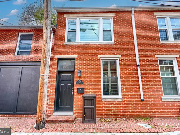 2nd image of 624 Jasper St