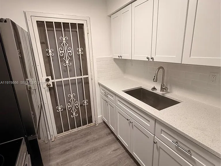 12195 W Dixie Hwy #6E — Photo 15