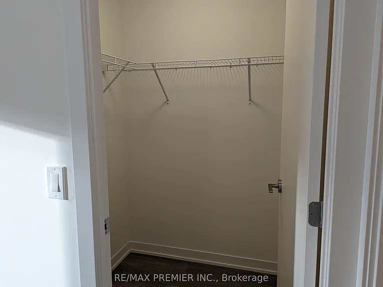 11 Steckley House Ln #411 — Photo 24