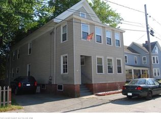 9 Walnut St, Auburn, ME 04210