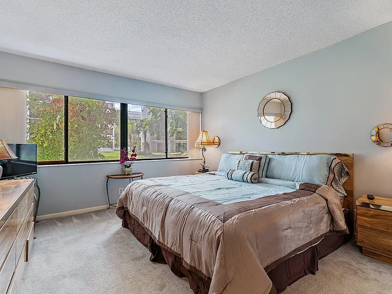 1605 S US Highway 1 #D106 — Photo 25