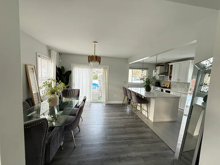 528 Harrison Ave #1 — Photo 10