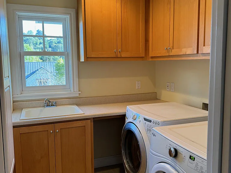 40 Shell Rd — Photo 21