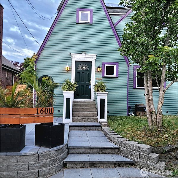 2nd image of 1600 27th Avenue