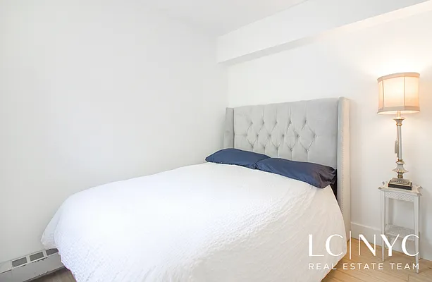 Rented by Keller Williams NYC | media 17