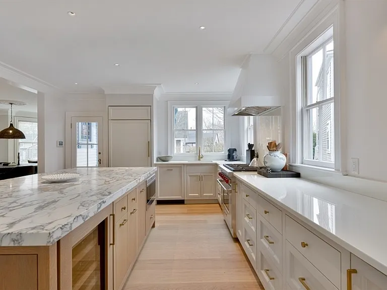 51 Fair St — Photo 22